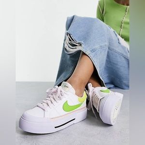Nike Court Legacy Lift Sneakers
